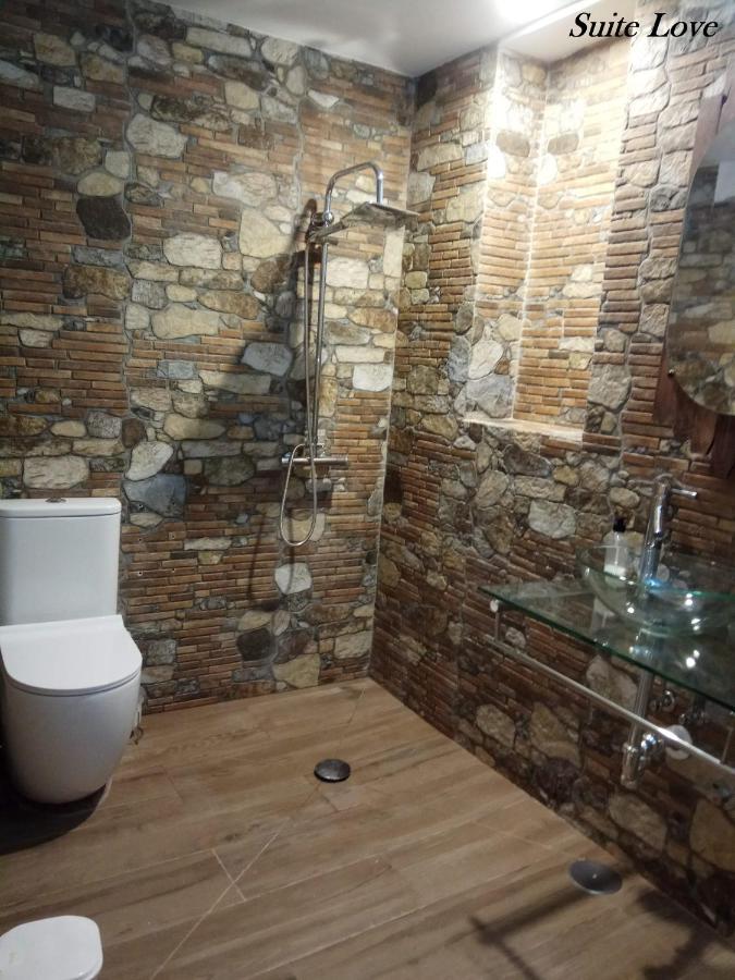 Suite Love Jacuzzi Uceda ภายนอก รูปภาพ